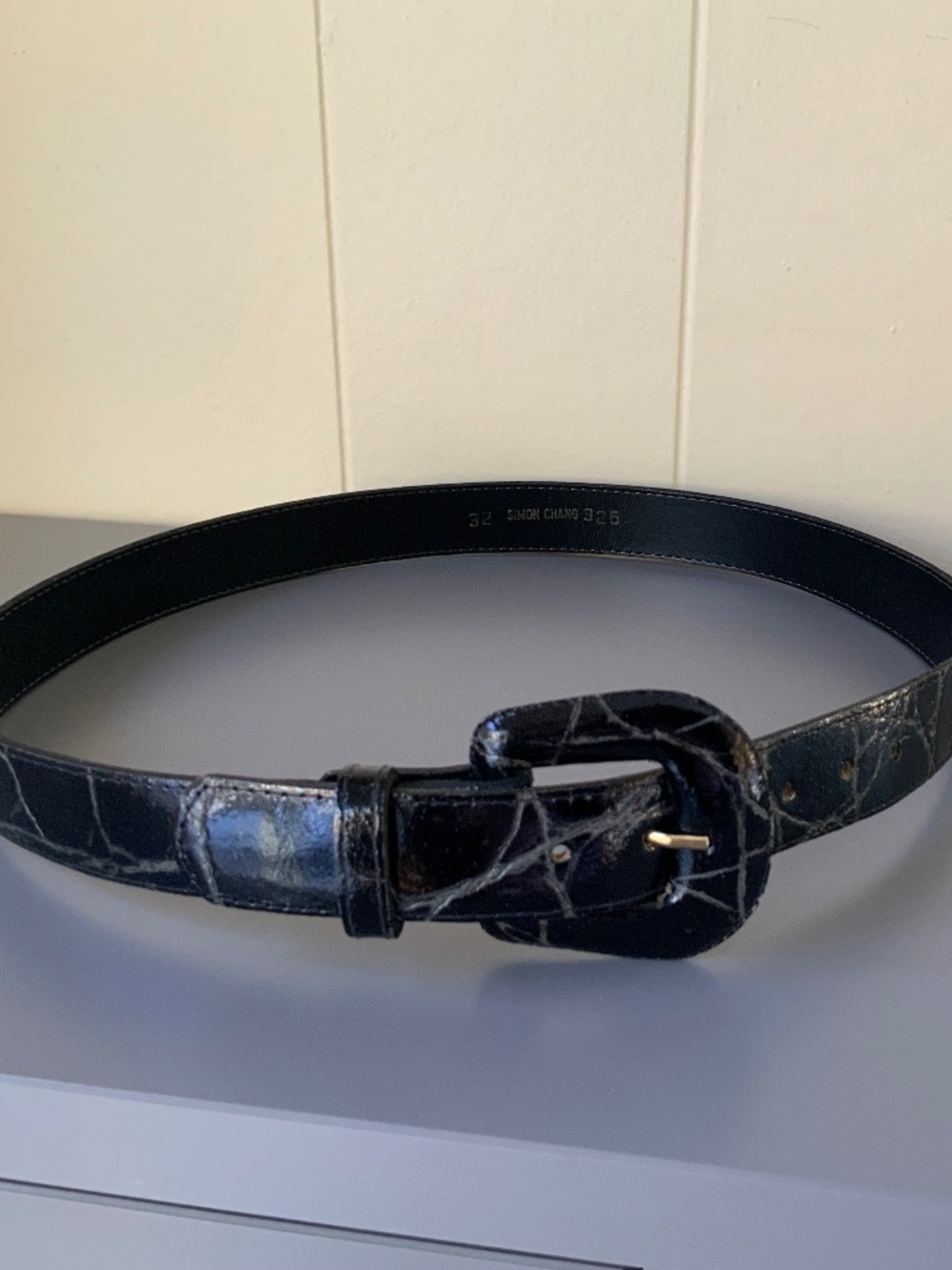 Simon Chang patent leather belt for women, size 32, black